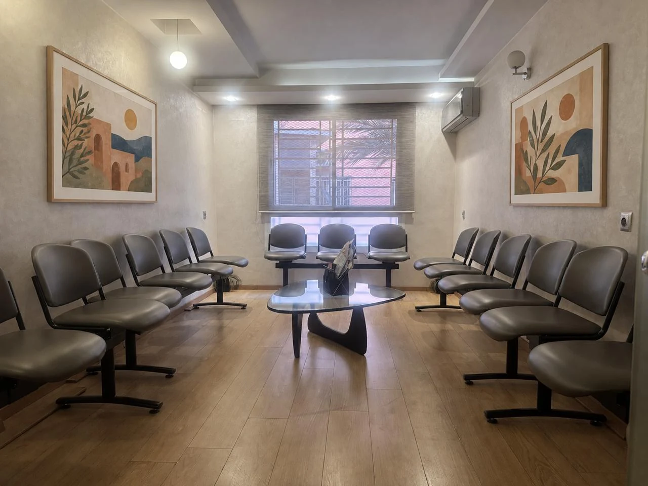 Salle d’attente du Cabinet d’Urologie Majorelle à Marrakech